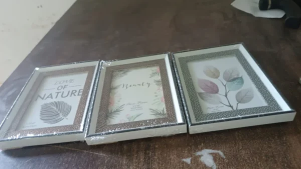 Modern Plastic Picture Frame Photo Holder (1 Pc / Mix Color & Design / 15×12 Cm) - Image 7