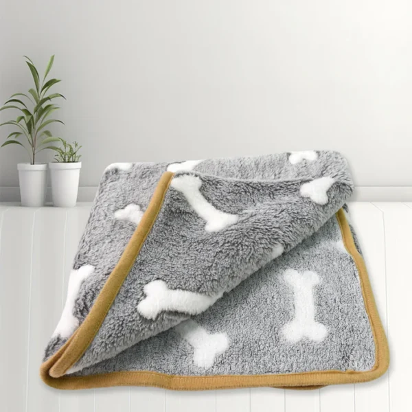 Pet Soft Cat Dog Blanket / Towel, Warm Sleep Mat (75×55 Cm / 1 Pc / Mix Color & Design) - Image 4