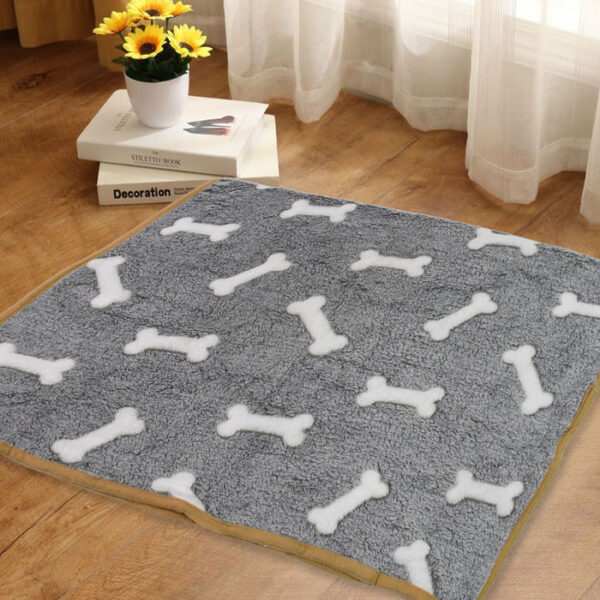 Pet Soft Cat Dog Blanket / Towel, Warm Sleep Mat (75×55 Cm / 1 Pc / Mix Color & Design) - Image 5